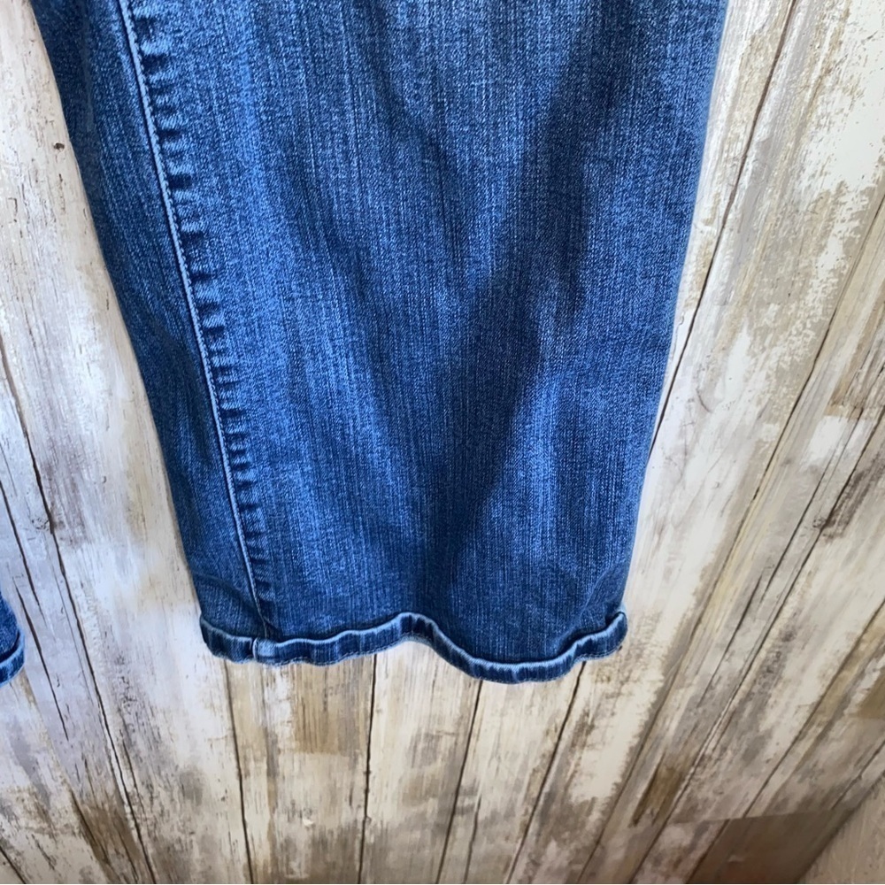 Lane Bryant Straight Leg Stretch Jeans Size 18 Medium Wash Denim Plus Size - Picture 2 of 8